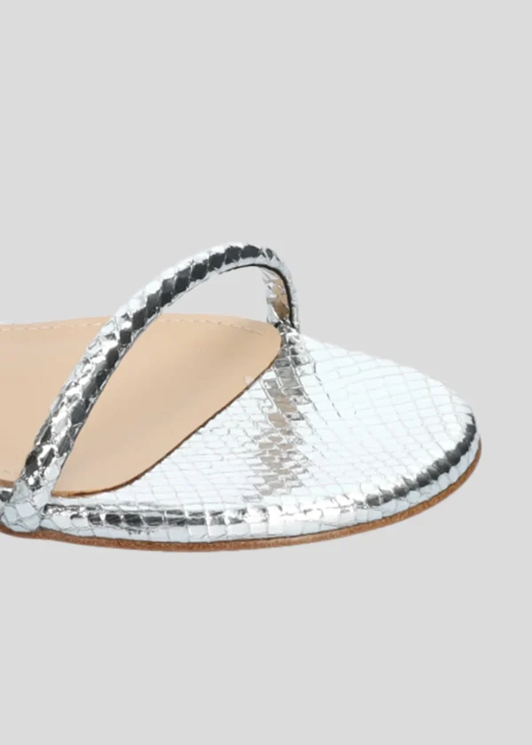 GRETA FLAT