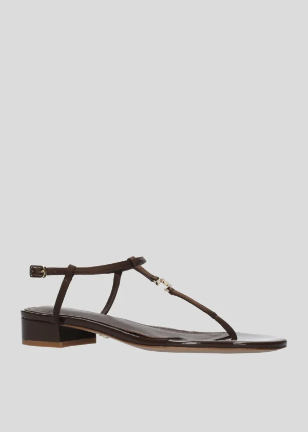 JUNE FLAT